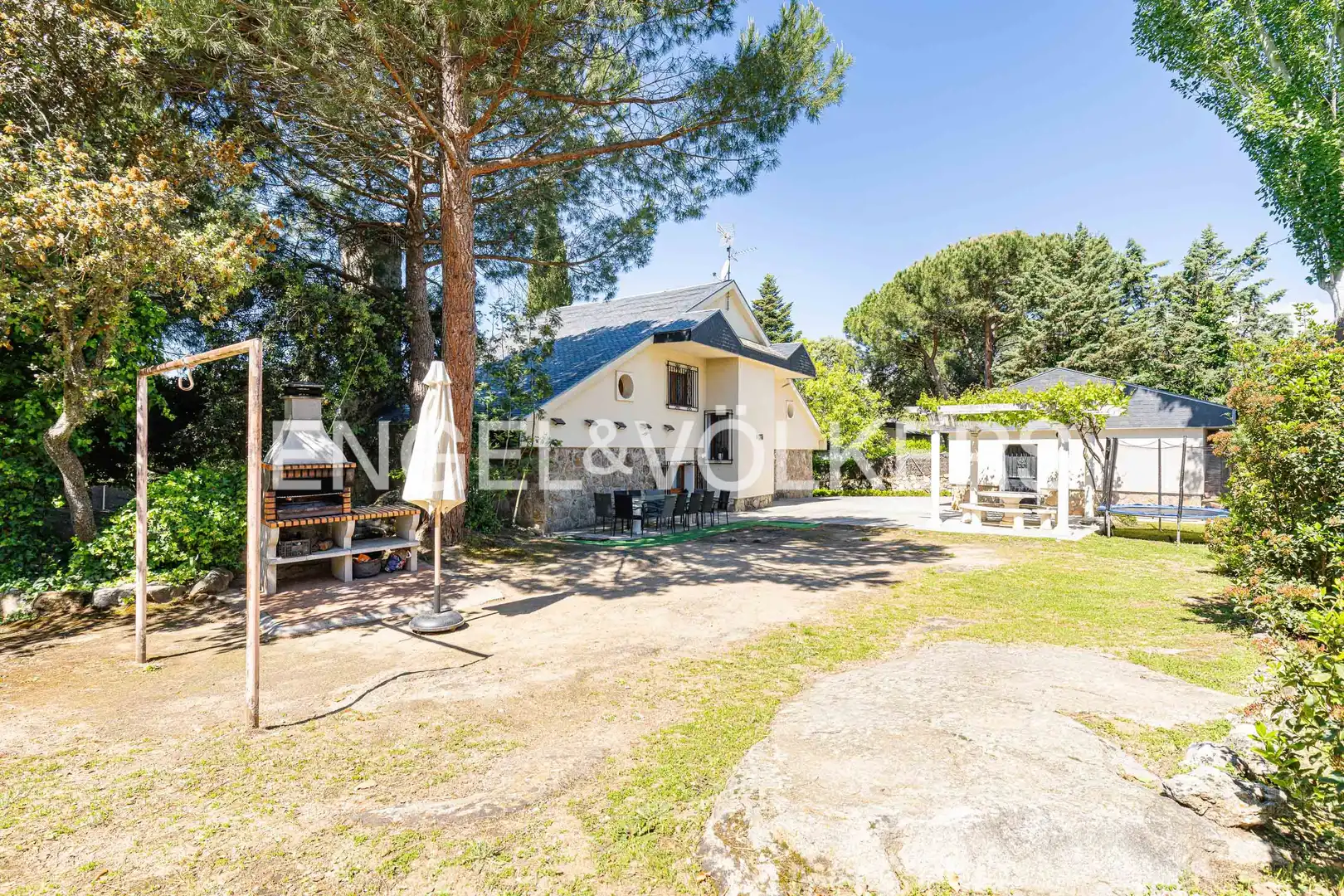 Casa o chalet de alquiler en Alpedrete con Calefacción y Jardín privado