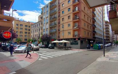 Exterior view of Flat for sale in Salamanca Capital  with Balcony