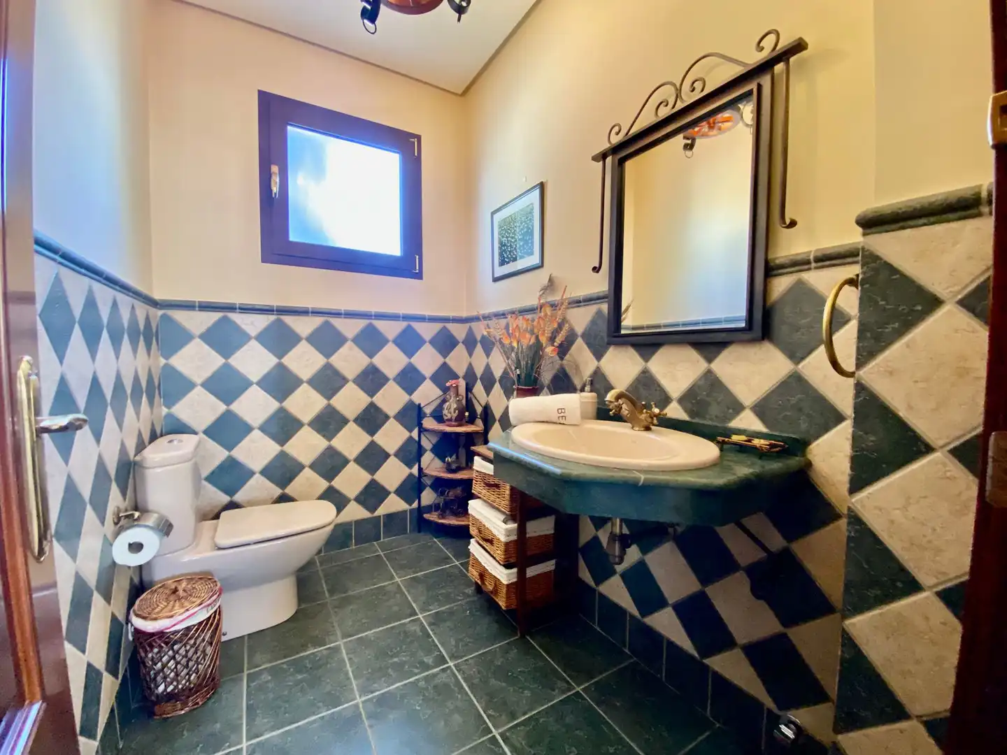Baño de Casa o chalet en venta en Alcalá de Guadaira con Jardín privado y Piscina