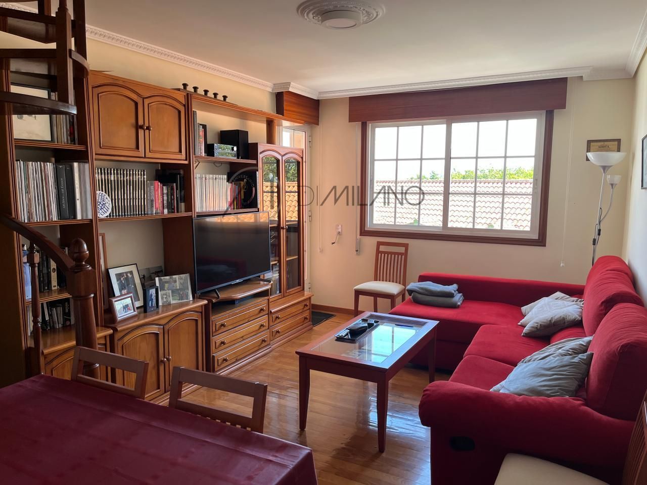 Sala d'estar de Dúplex en venda en Moaña amb Calefacció, Terrassa i Traster