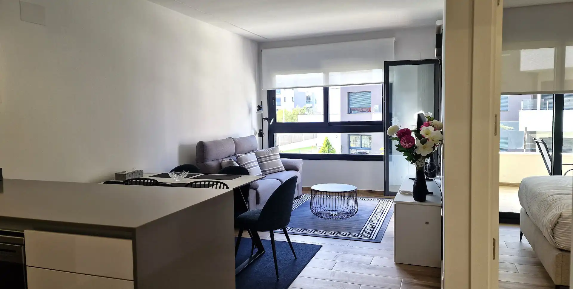 Sala de estar de Apartamento de alquiler en Orihuela con Aire acondicionado, Calefacción y Terraza