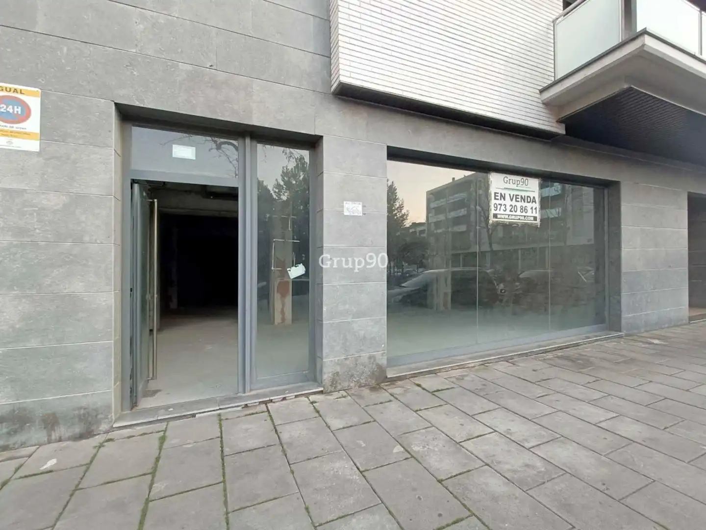 Locale commerciale in vendita a Calle abat escarre 3, imagen 2