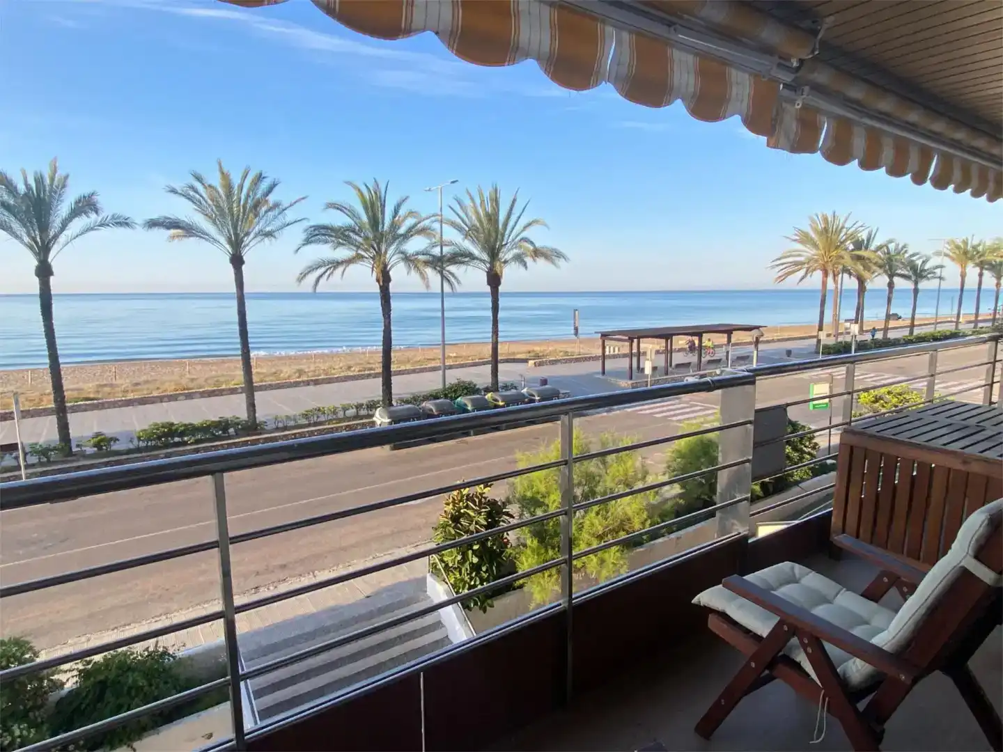 Terrasse von Wohnung zum Verkauf in Calafell mit Klimaanlage, Schwimmbad und Balkon
