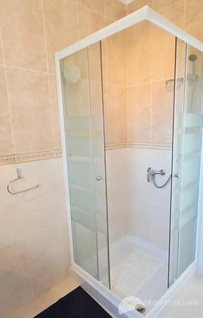 Bathroom of Houses for sale in Cómpeta  with Air Conditioner, Private garden and Swimming Pool