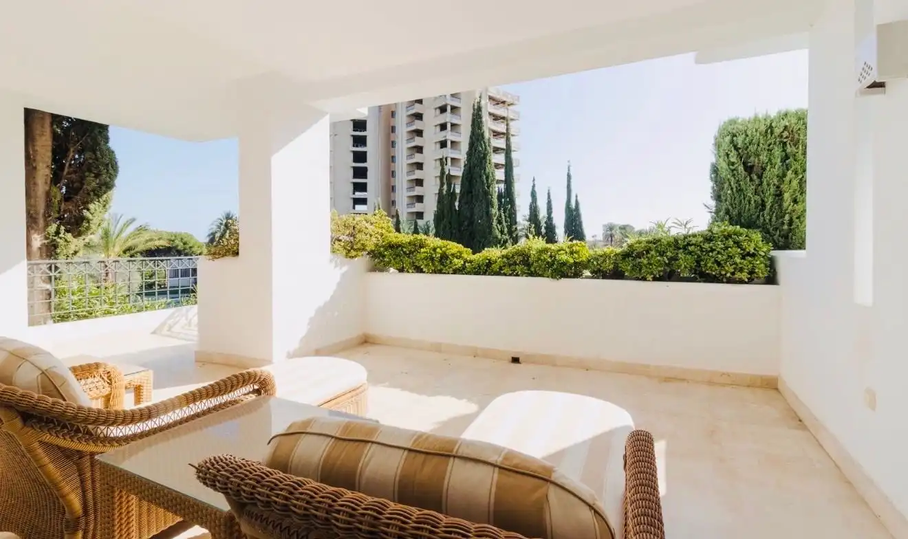 Apartamento de alquiler en Bello Horizonte - Lindasol