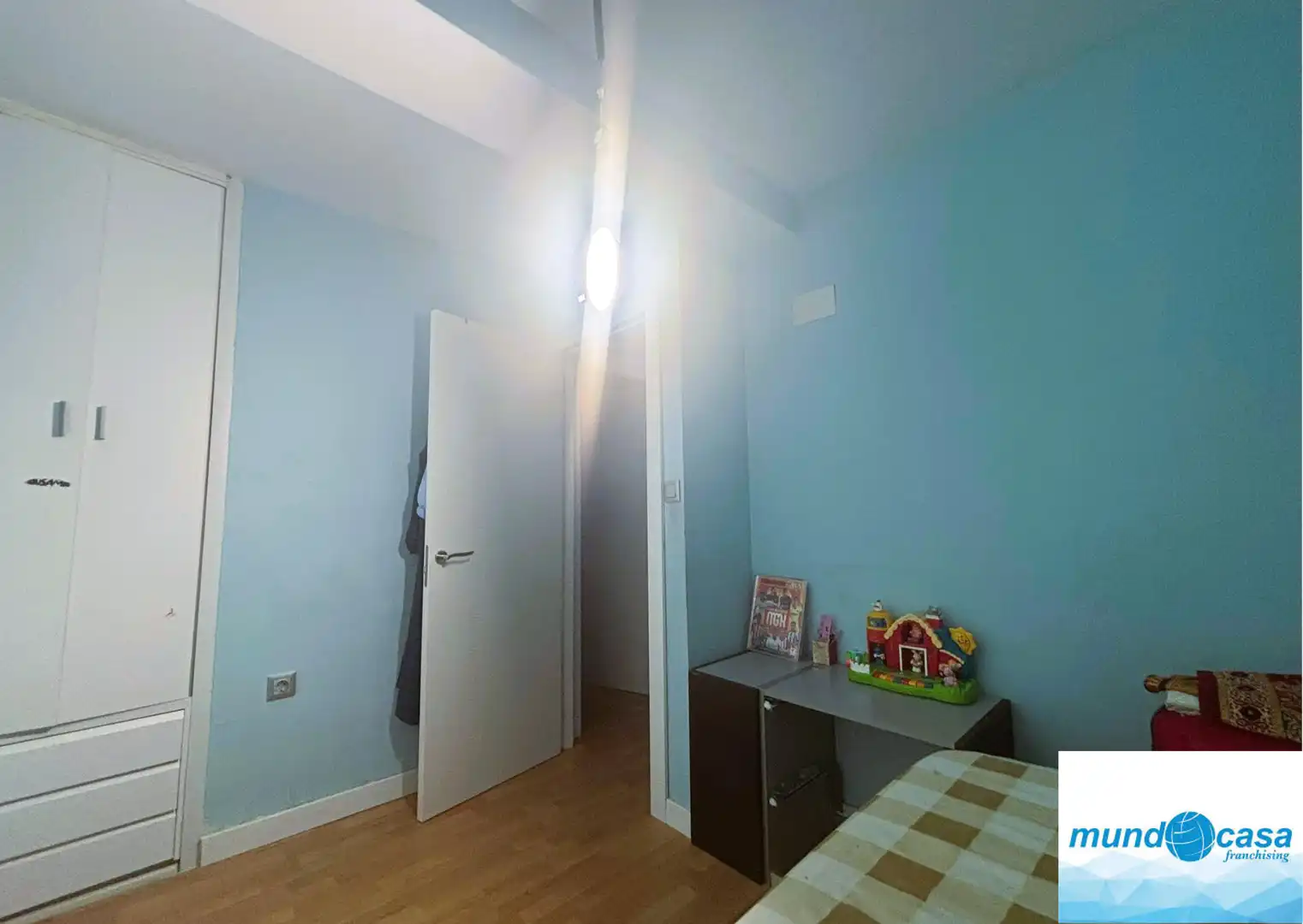 Schlafzimmer von Wohnung zum Verkauf in Pina de Ebro mit Parkett, Ofen und Waschmaschine