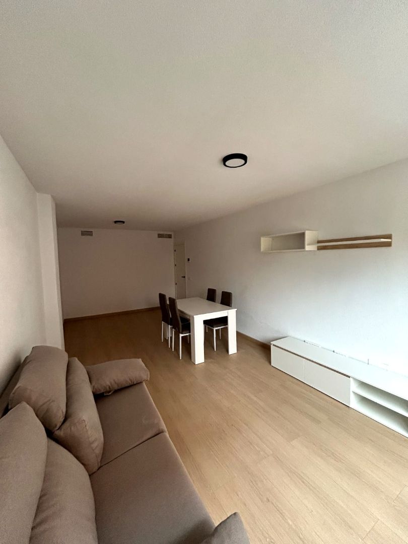 Pis de lloguer en Camarena amb Aire condicionat, Moblat i Forn