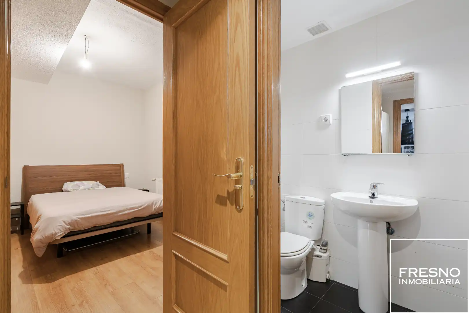 Bathroom of Detached homes for sale in Cobeña, Madrid
