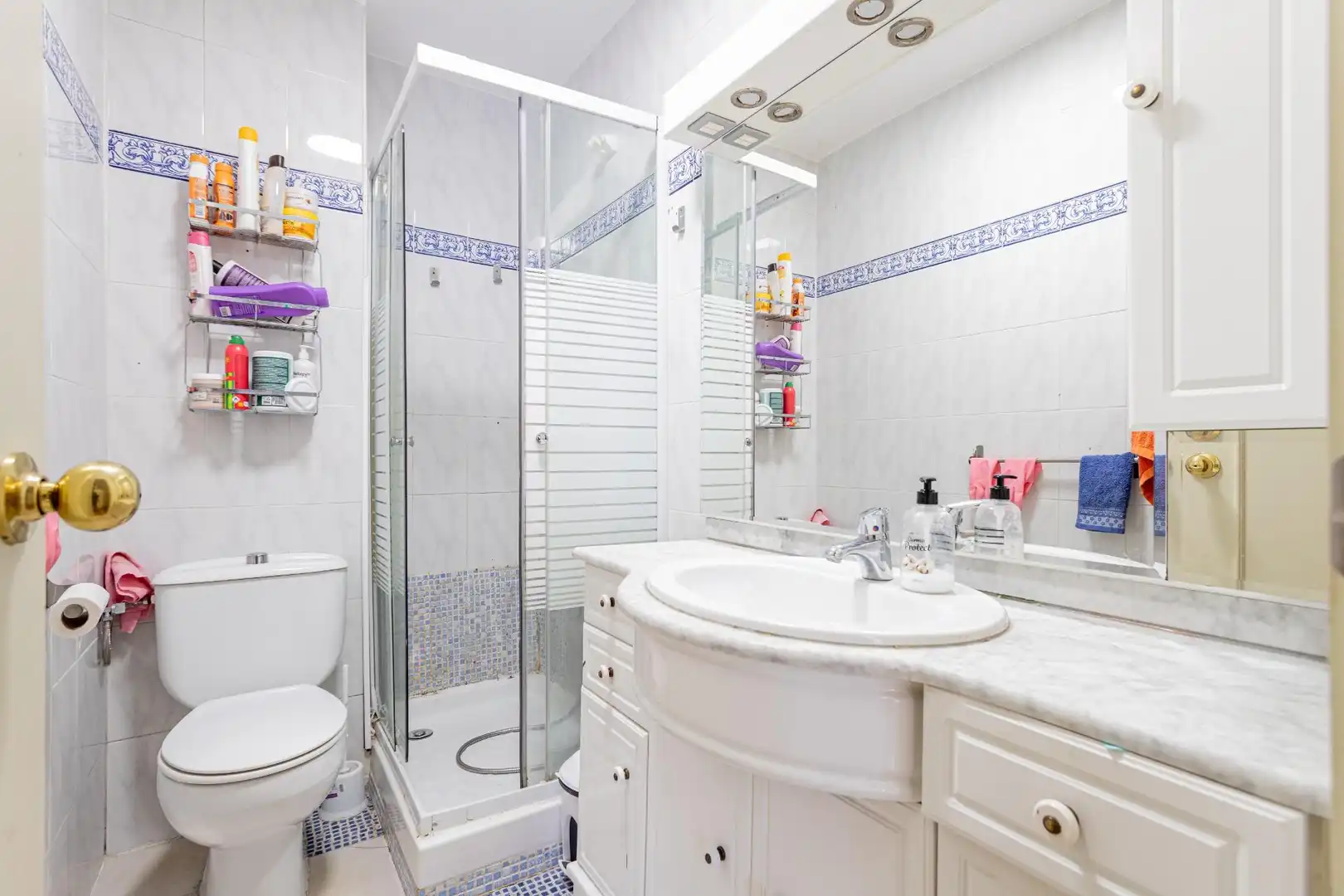 Badezimmer von Wohnung zum Verkauf in Getafe mit Heizung