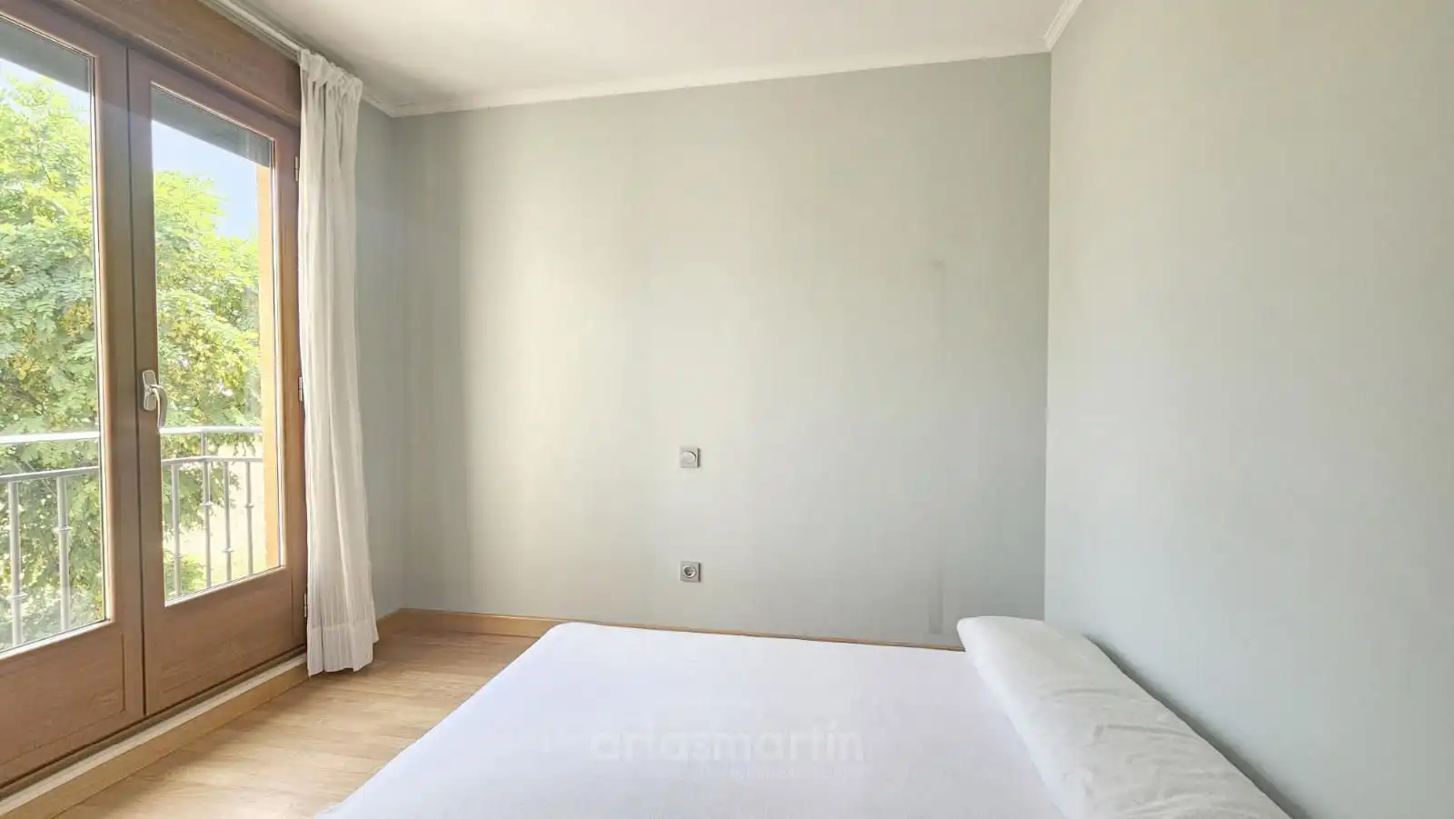 Dormitori de Casa adosada de lloguer en Salamanca amb Calefacció, Terrassa i Moblat