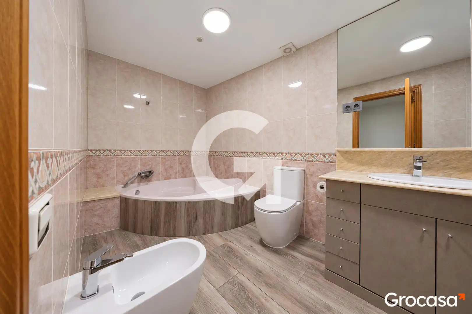 Badezimmer von Einfamilien-Reihenhaus zum Verkauf in Nord-oest