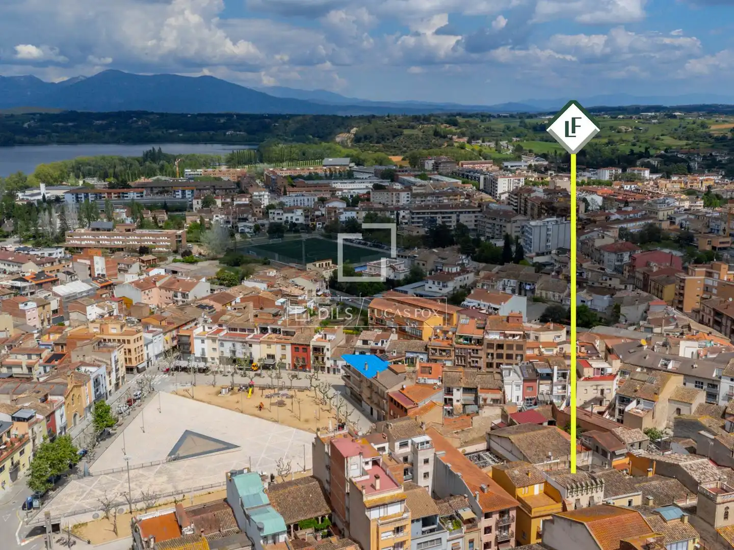 Vista exterior de Casa o chalet en venta en Banyoles con Calefacción y Balcón