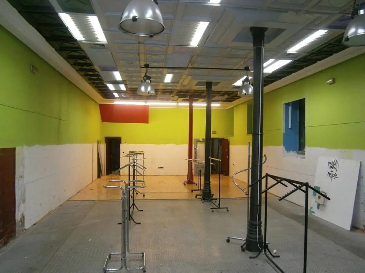 Local comercial en venta en Ibaiondo, imagen 2