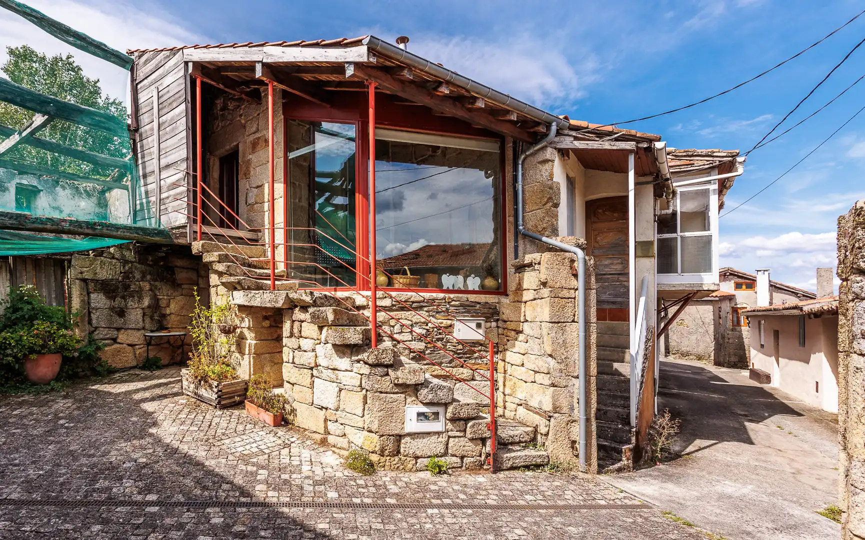 Vista exterior de Local en venta en Nogueira de Ramuín con Amueblado