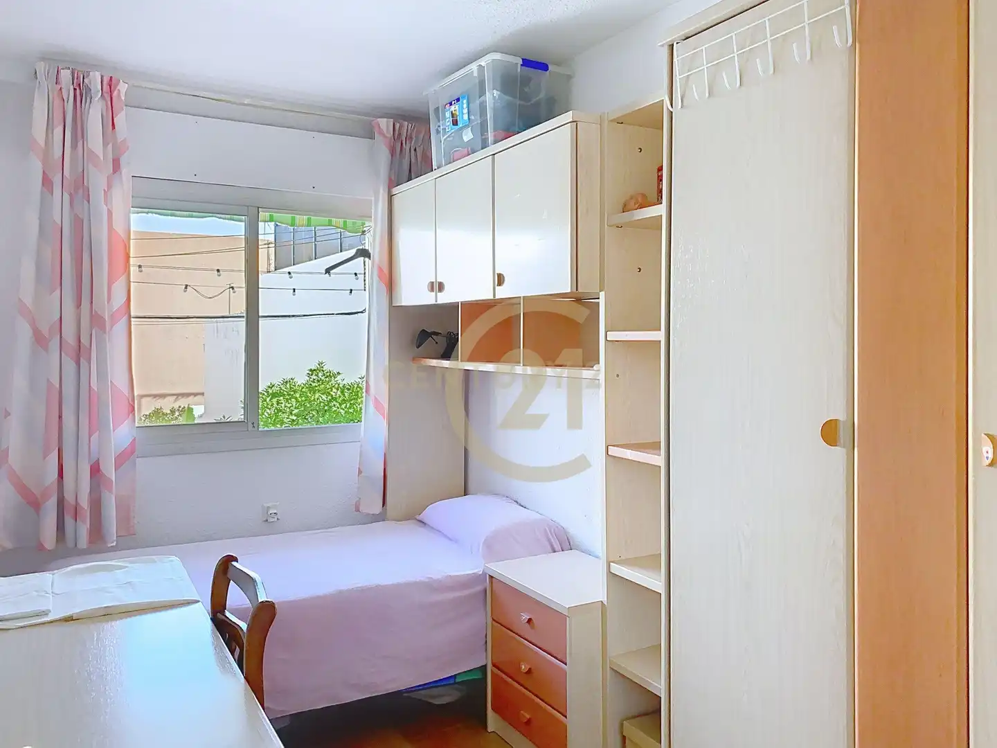 Dormitori de Apartament en venda en Benalmádena amb Balcó