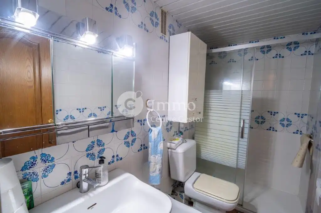 Baño de Piso en venta en Lleida con Aire acondicionado, Calefacción y Trastero