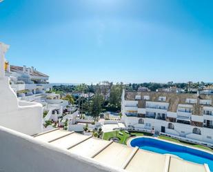 Vista exterior de Apartament en venda en Marbella amb Terrassa, Moblat i Piscina comunitària
