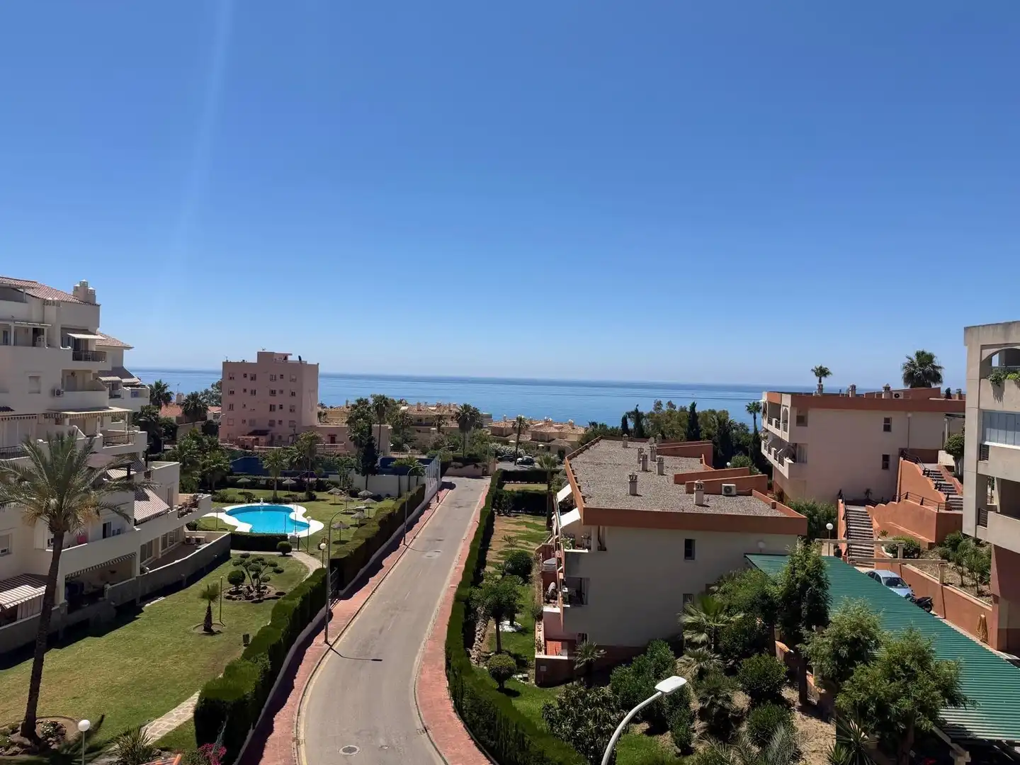 Vista exterior de Piso en venta en Benalmádena con Aire acondicionado, Jardín privado y Terraza