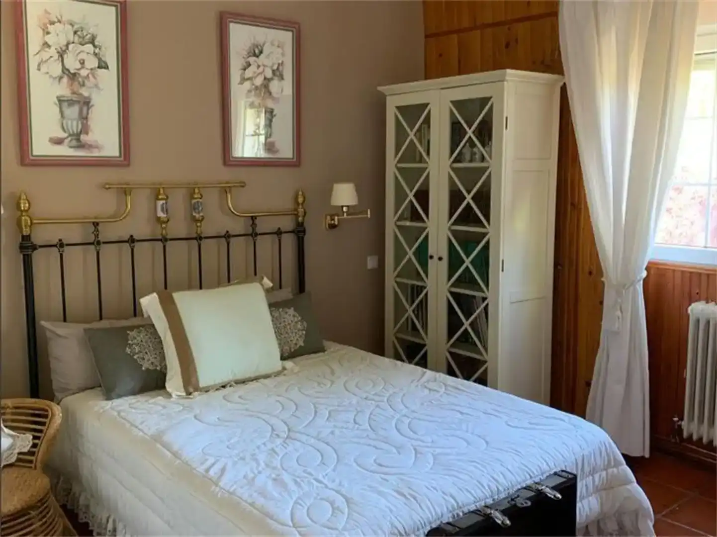 Habitación de Casa o chalet en venta en Hortigüela con Jardín privado, Parquet y Trastero