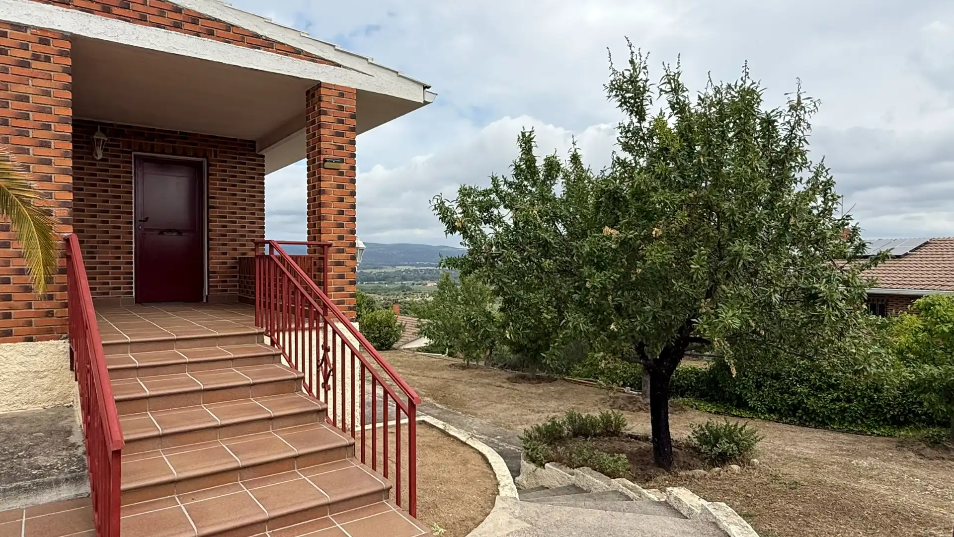 Vista exterior de Casa o chalet en venta en Aldea del Fresno con Terraza, Horno y Lavadora