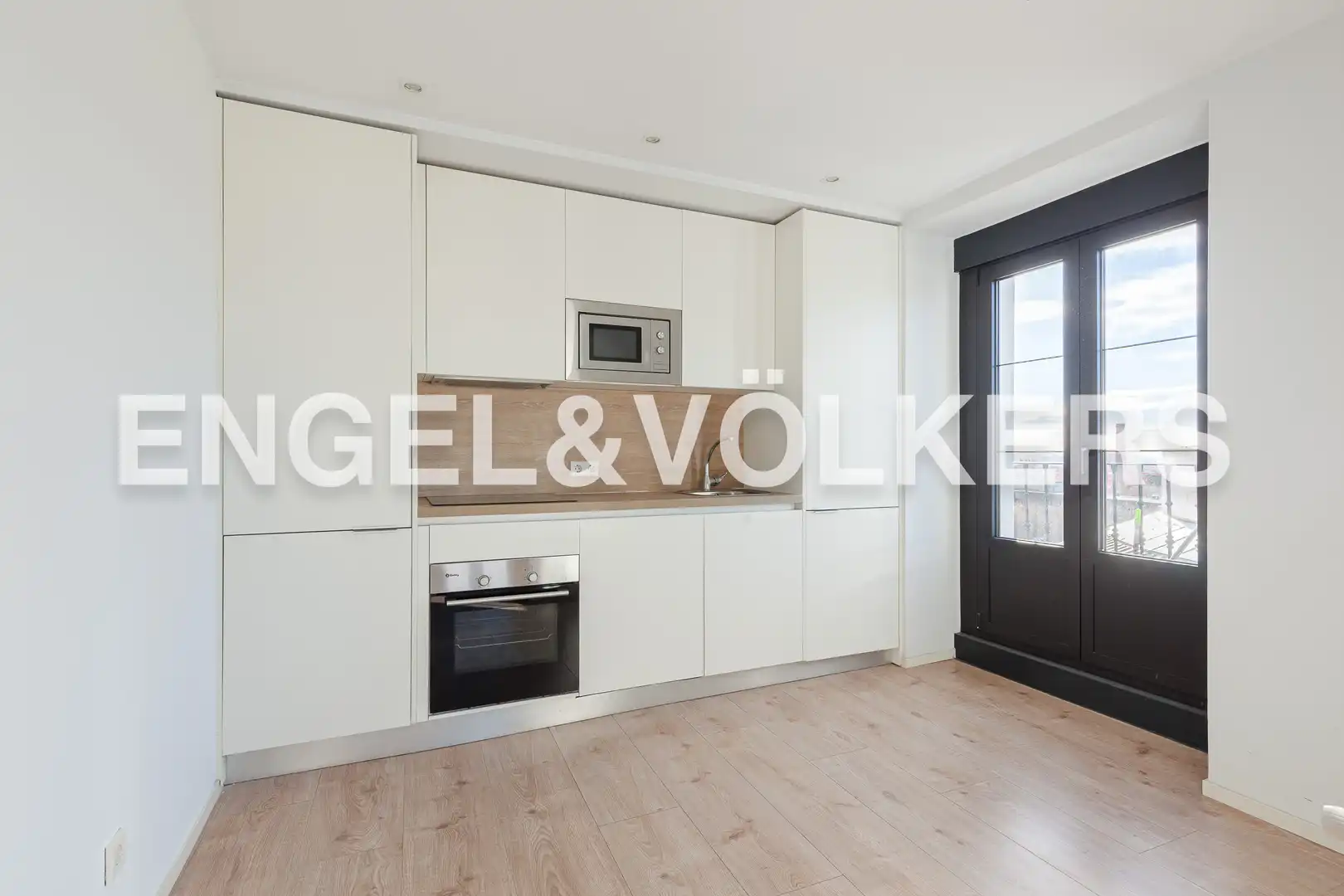 Cocina de Piso de alquiler en Madrid con Aire acondicionado, Calefacción y Balcón