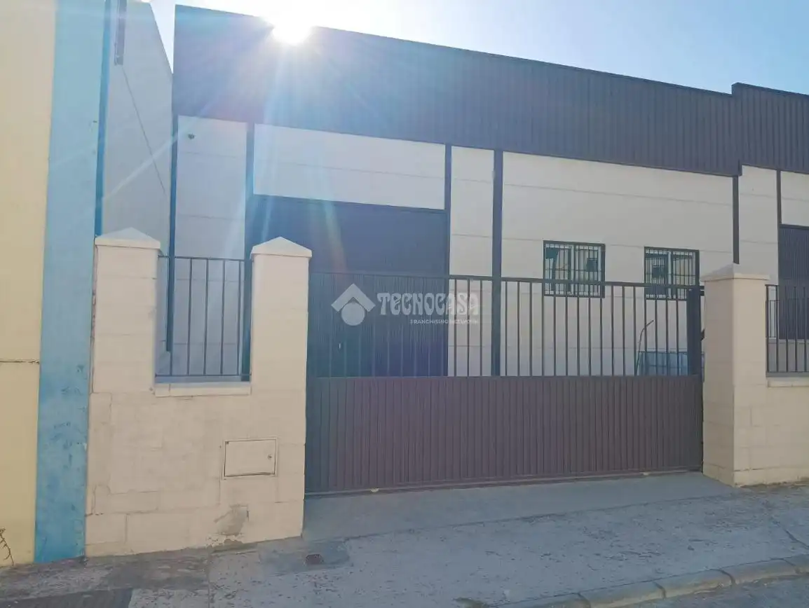 Local comercial de lloguer a Calle SEGADORES, imagen 2