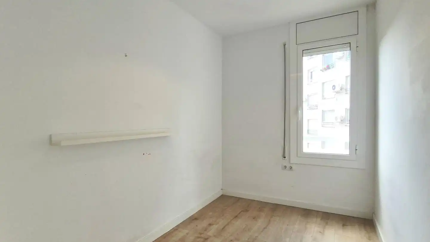 Bedroom of Flat for sale in Terrassa  with Parquet flooring and Alarm