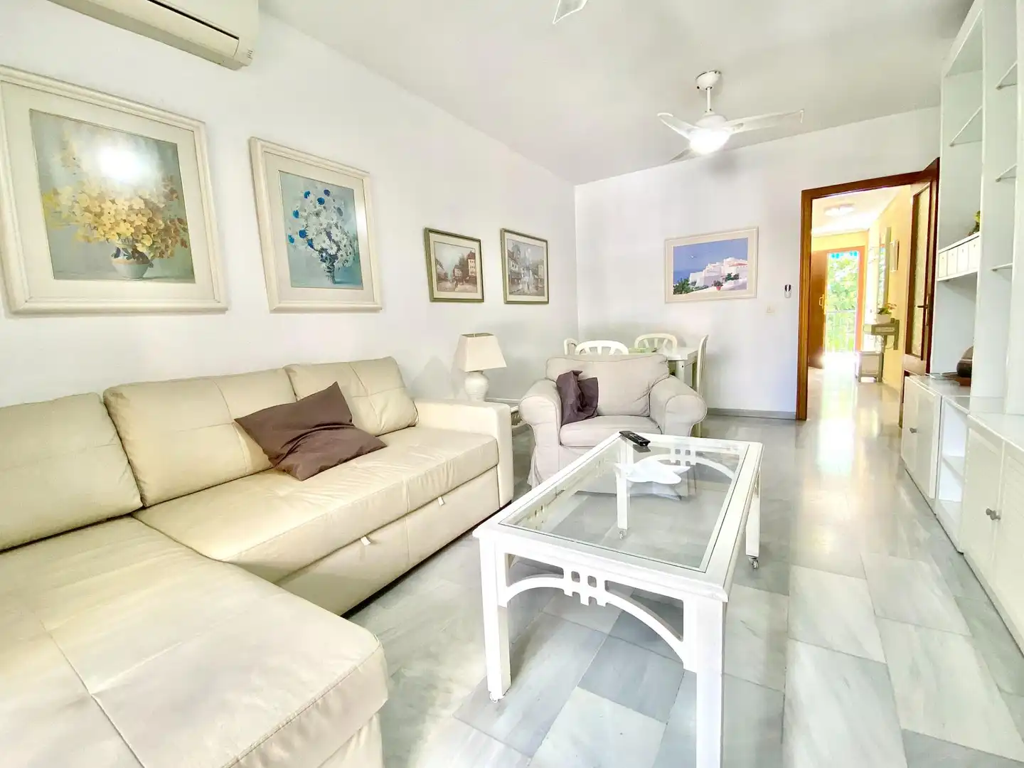 Living room of Flat for sale in Fuengirola  with Storage room and Community pool