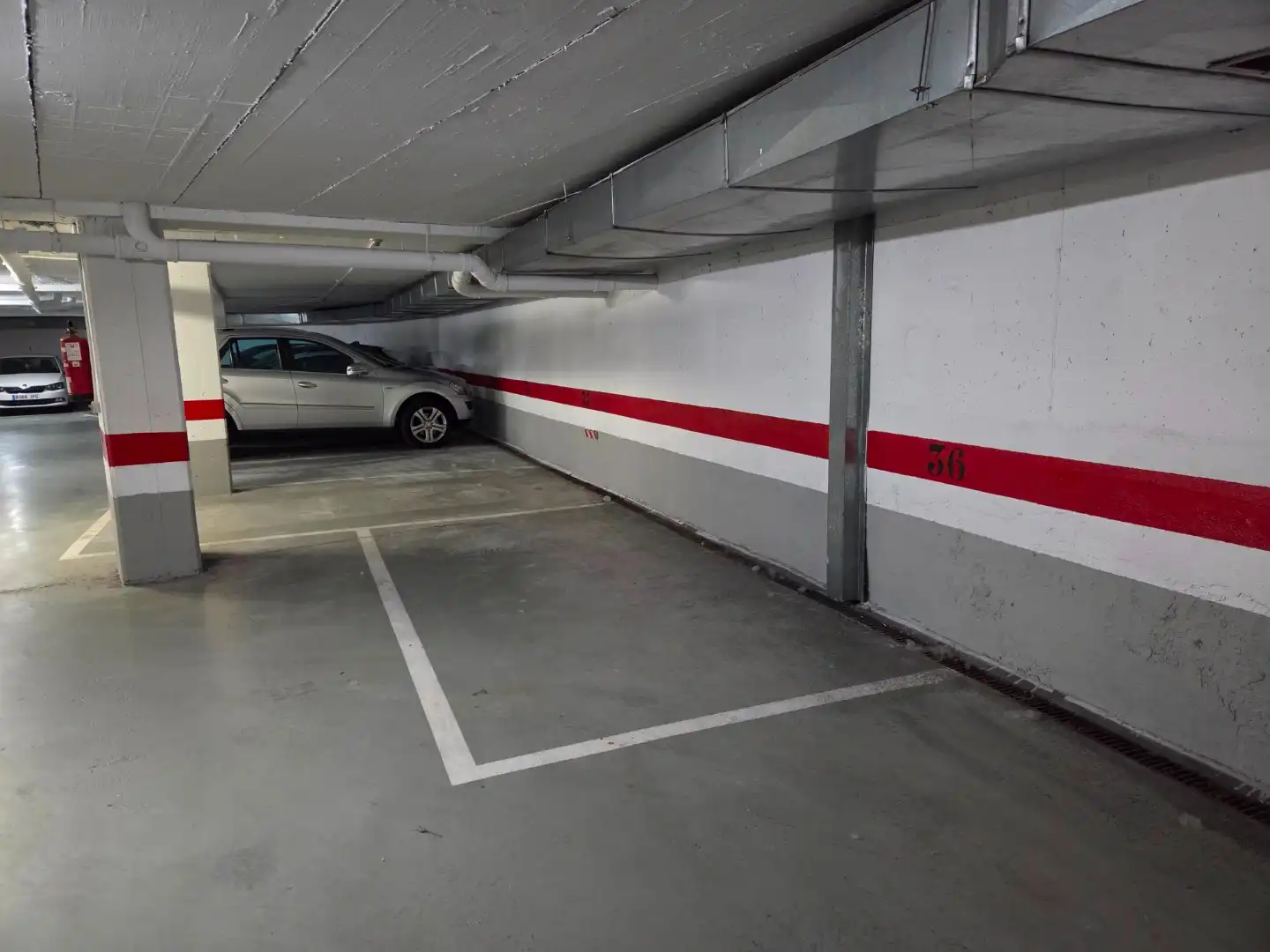 Parkplatz von Wohnung zum Verkauf in Burgos mit Heizung, Terrasse und Abstellraum
