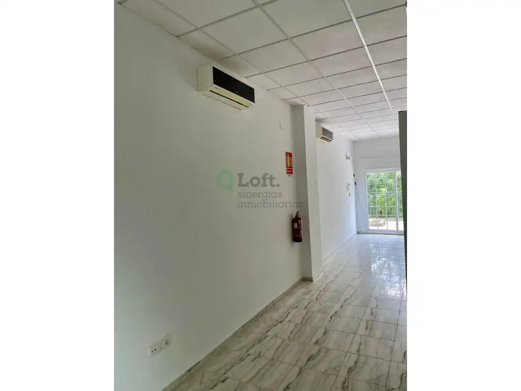 Commercial properties for rent in Badajoz  with Air Conditioner