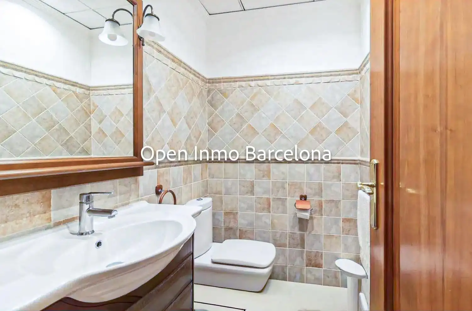 Bathroom of Houses for sale in Castelldefels  with Air Conditioner, Heating and Private garden