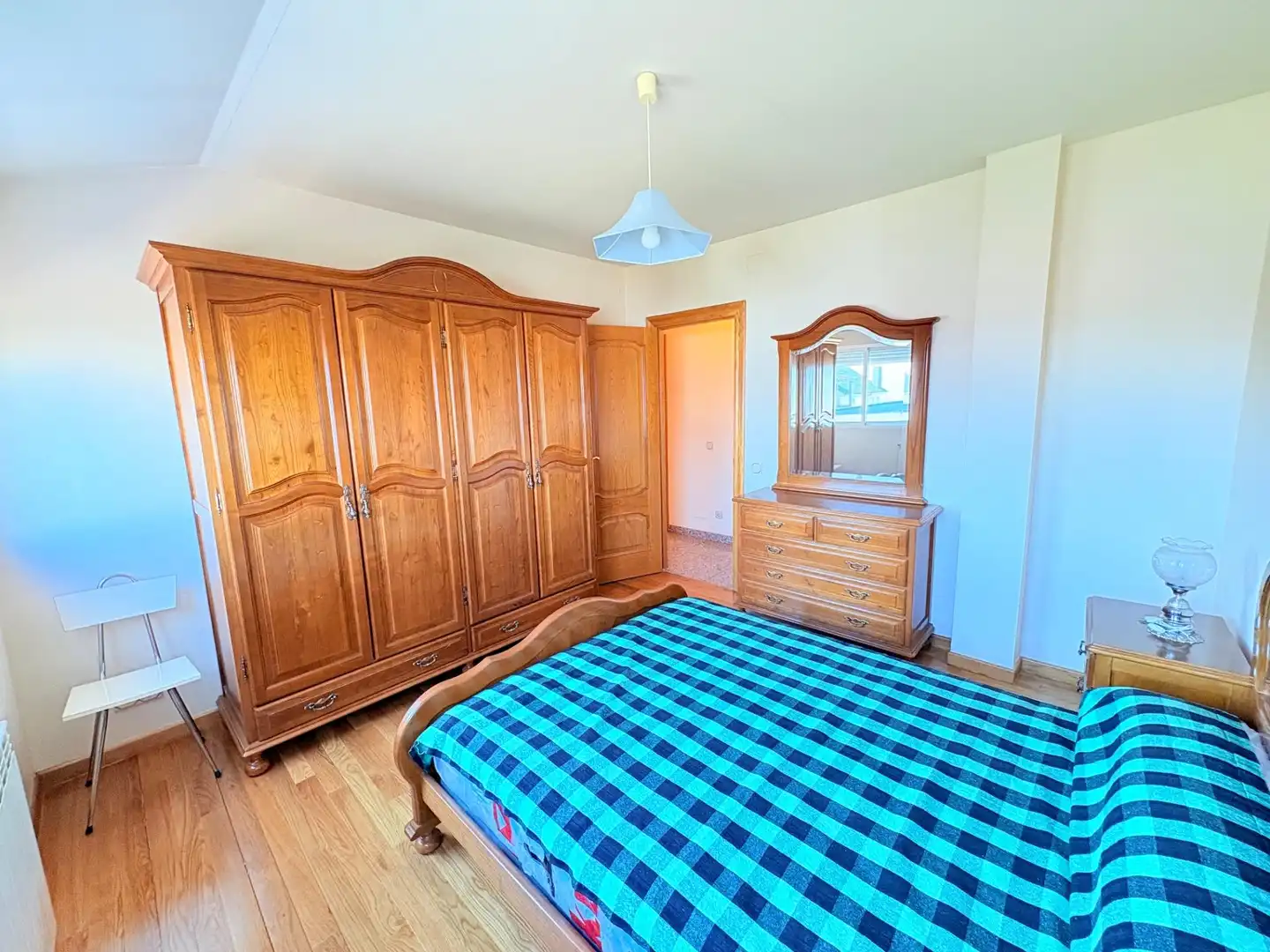 Habitación de Casa o chalet en venta en Ponferrada con Calefacción, Terraza y Amueblado
