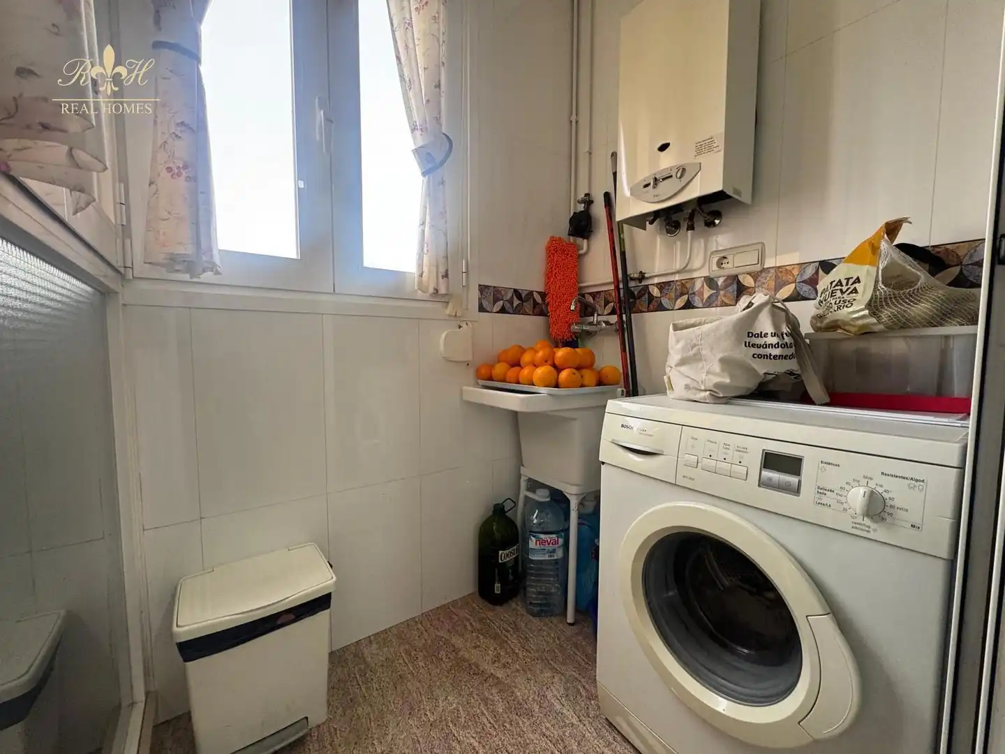 Baño de Piso en venta en Benidorm con Aire acondicionado, Terraza y Piscina