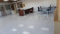 Office to rent in Cartagena  with Air Conditioner