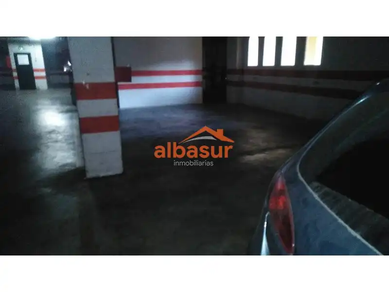Parkplatz von Garage zum Verkauf in Córdoba