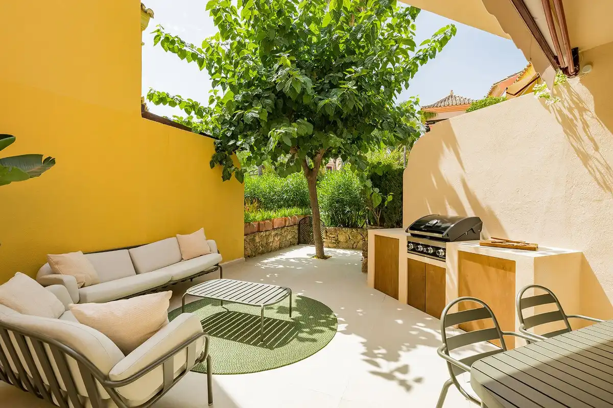 Terrassa de Casa adosada en venda en Marbella amb Aire condicionat, Terrassa i Piscina comunitària