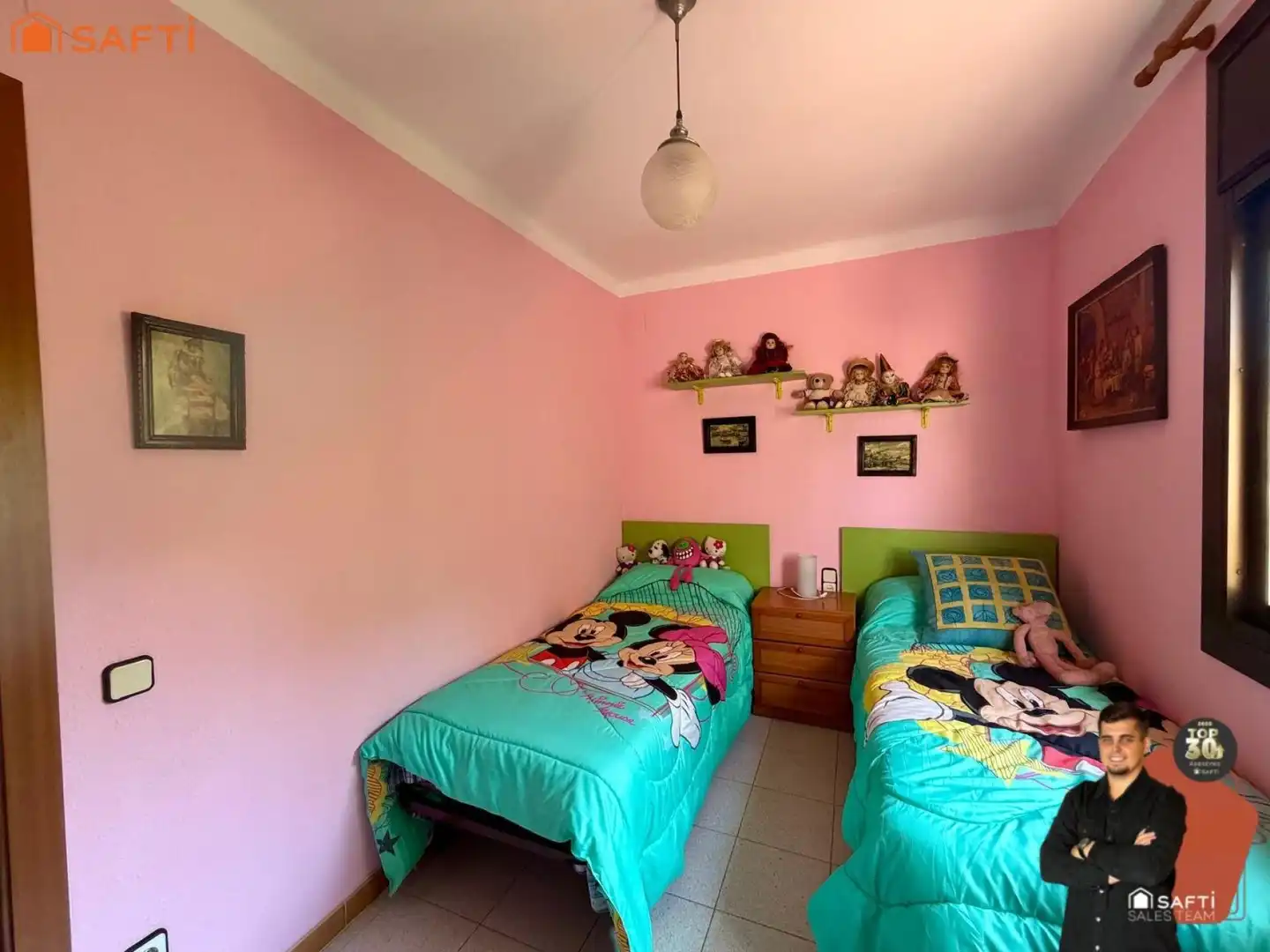 Habitación de Casa o chalet en venta en Pineda de Mar con Terraza y Balcón