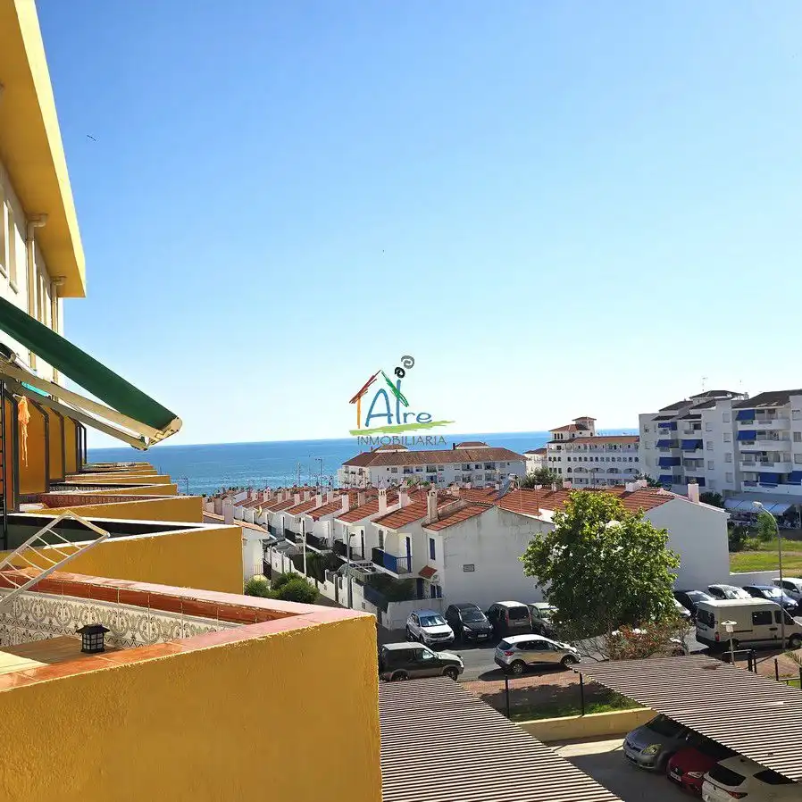 Vista exterior de Piso en venta en Almonte con Aire acondicionado, Calefacción y Terraza