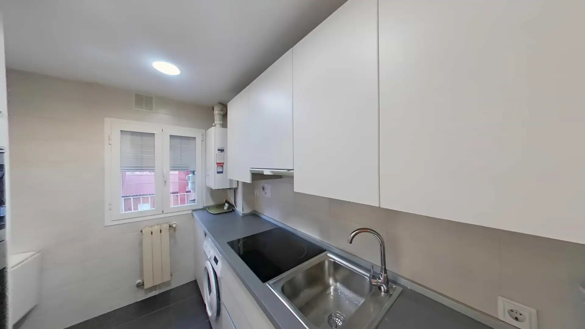 Flat for rent in Calle de Molina, Almenara -Ventilla