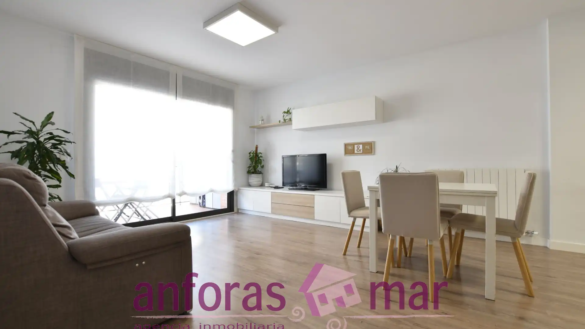 Sala de estar de Piso en venta en Torredembarra con Aire acondicionado, Calefacción y Terraza