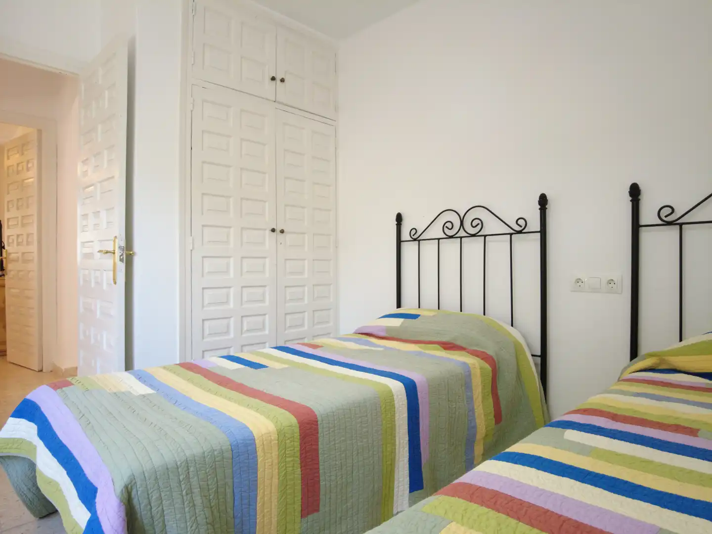 Chalet con jardín en venta en Río Real - Los Monteros, imagen 24