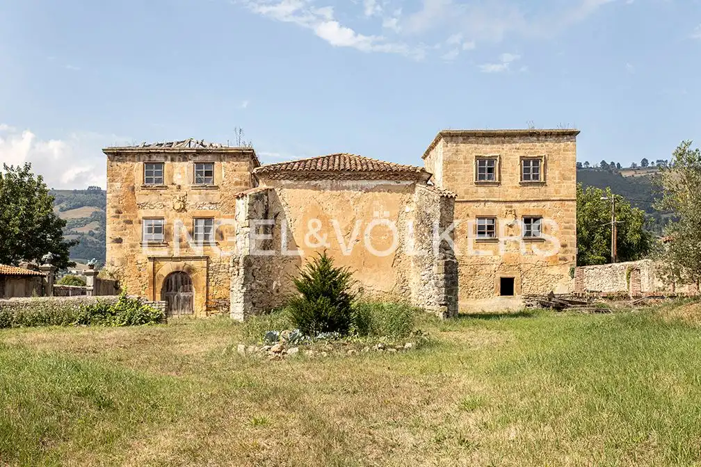 Villa con giardino in vendita a Sariego, imagen 11