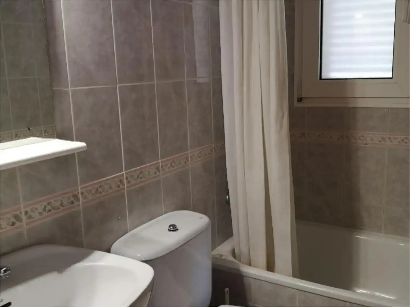 Bany de Pis en venda en Sueca amb Aire condicionat i Balcó