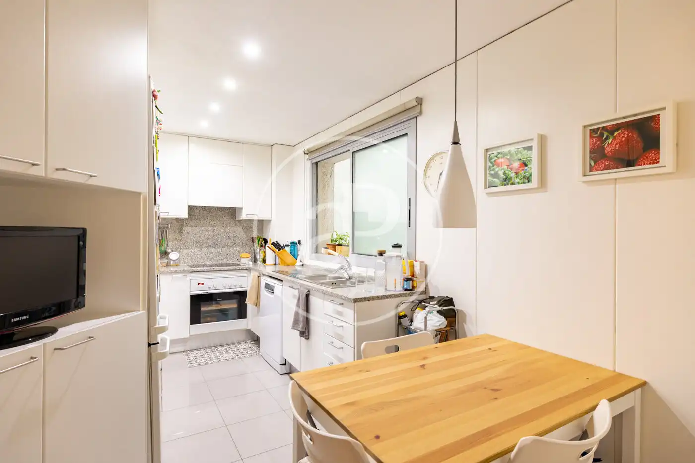 Kitchen of Flat for sale in Barcelona  with Air Conditioner, Heating and Terrace