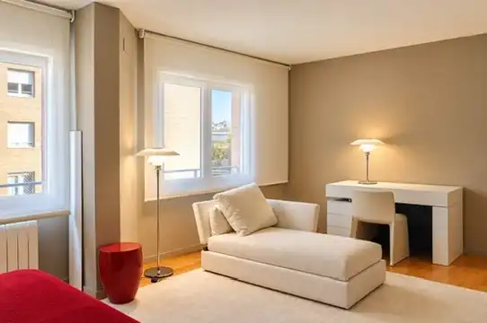 Flat with lift for sale in Carrer d’Oriol Martorell i Codina 16, imagen 7