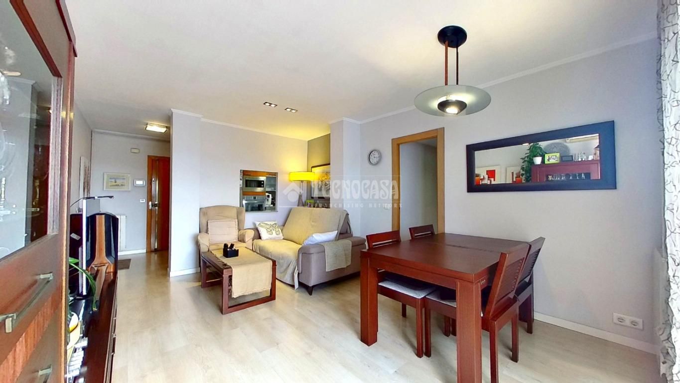 Living room of Flat for sale in Barberà del Vallès  with Air Conditioner, Heating and Terrace