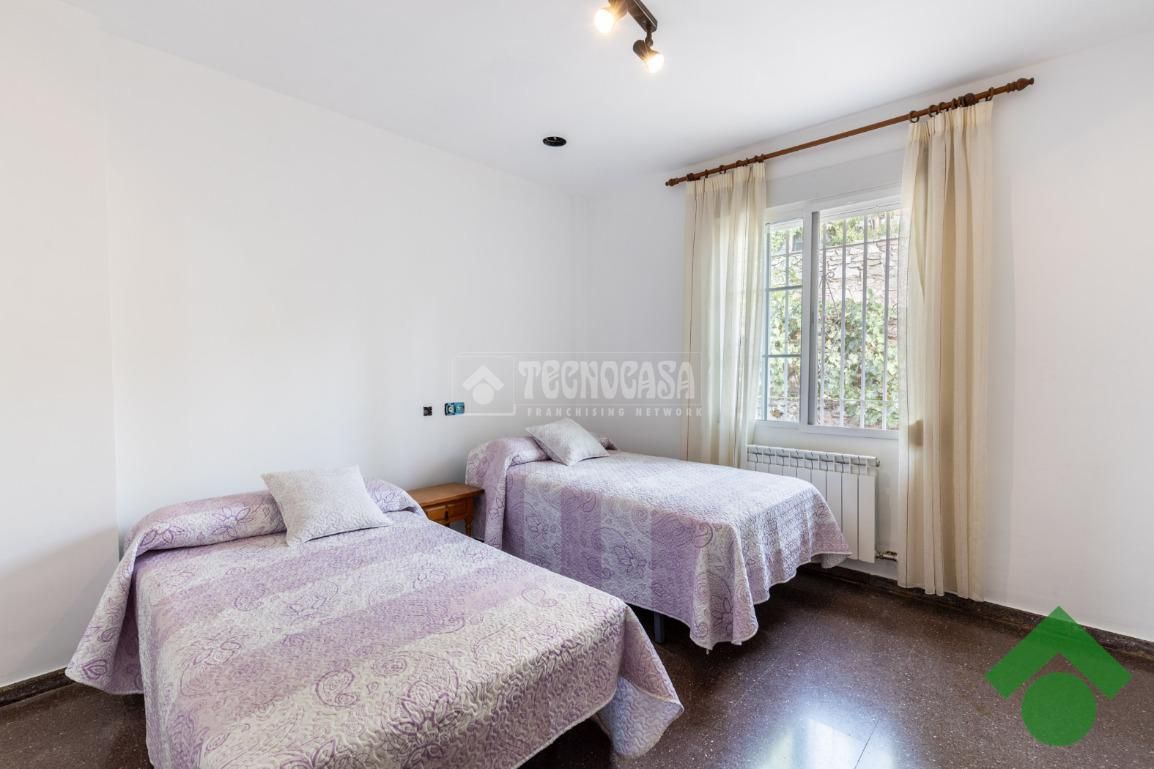Dormitori de Casa o xalet en venda en Nívar