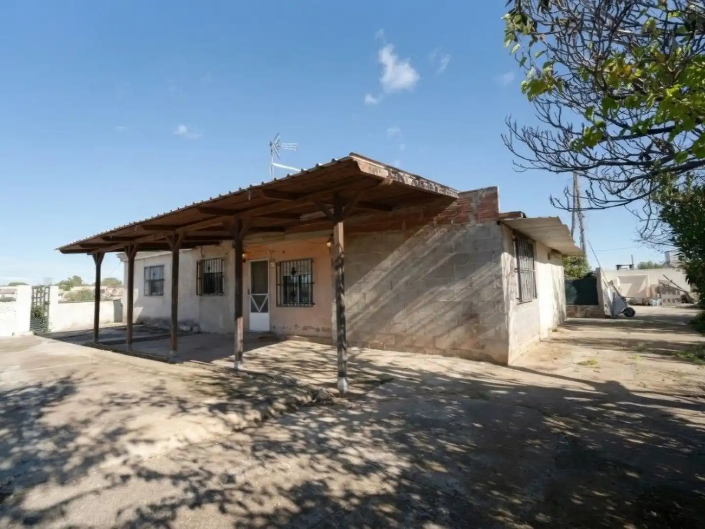 Vista exterior de Finca rústica en venta en Torrent con Jardín privado
