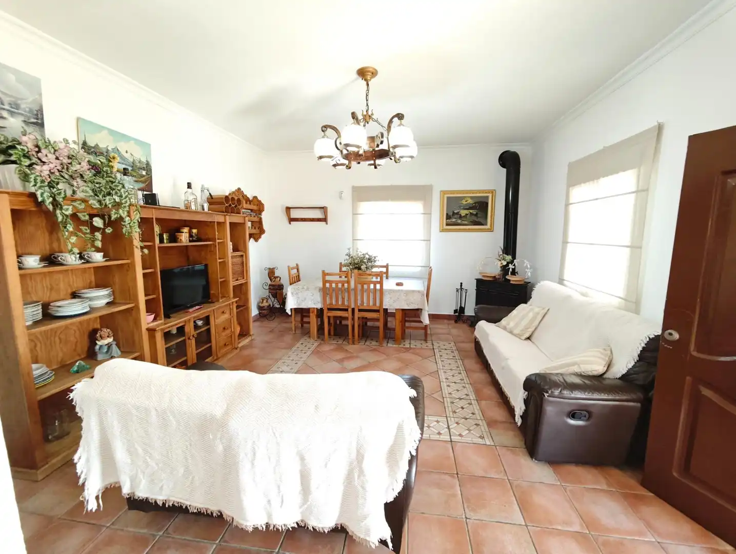 Sala de estar de Finca rústica en venta en Cártama con Aire acondicionado, Calefacción y Jardín privado