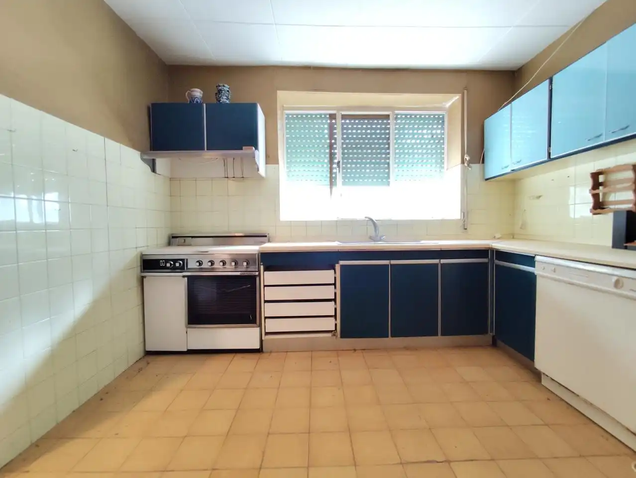 House with pool for sale in Onil, imagen 33